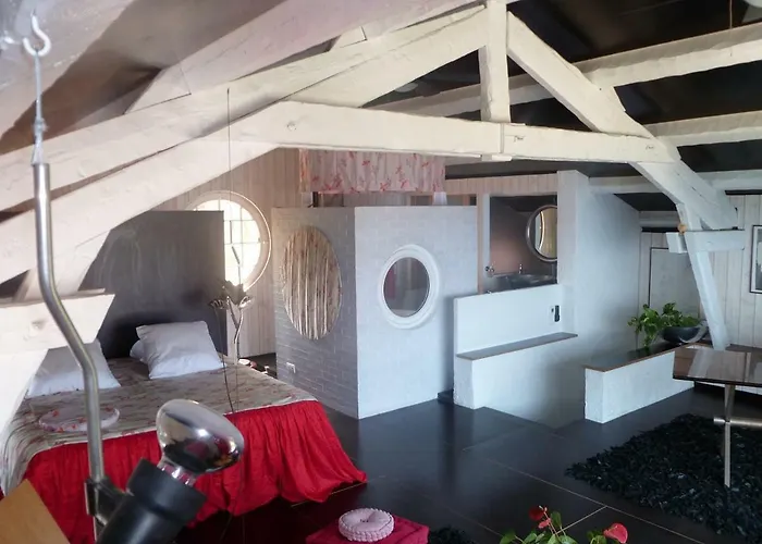 Astar ***** - D'hote, 3*