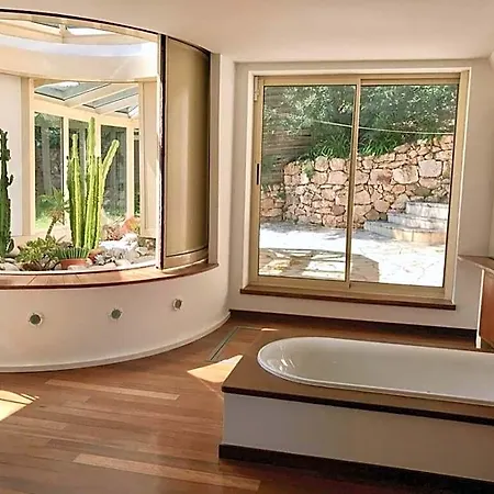 Bed & Breakfast Astar ***** - D'hote, Le Trayas
